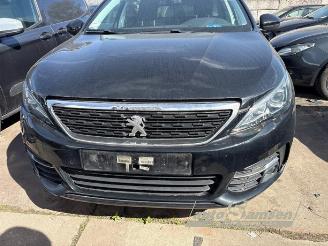 Peugeot 308 308 SW (L4/L9/LC/LJ/LR), Combi 5-drs, 2014 / 2021 1.2 12V e-THP PureTech 110 picture 17