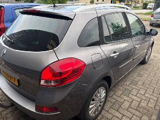 Renault Clio VF1KR140H44263111 picture 10