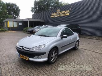 Uttjänta bilar auto Peugeot 206 206 CC (2D), Cabrio, 2000 / 2007 1.6 16V 2003/3