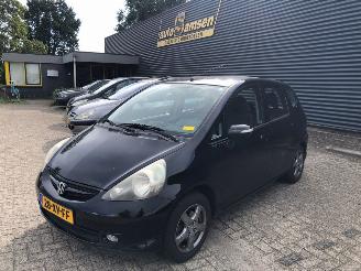  Honda Jazz Jazz (GD/GE2/GE3) Hatchback 2007 - 1.4 i-Dsi Hatchback  Benzine 1.339cc 61kW (83pk) FWD 2006-12/2008-10 (GE3) L13A6 2007/1