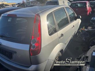 Ford Fiesta  picture 9