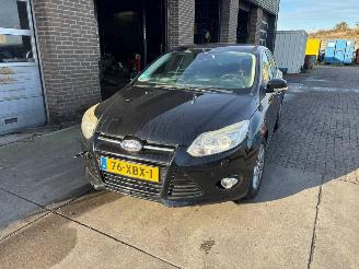 Schadeauto Ford Focus  2012/5