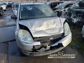 Vrakbiler auto Ford Fiesta Fiesta 5 (JD/JH), Hatchback, 2001 / 2009 1.4 16V 2003/7