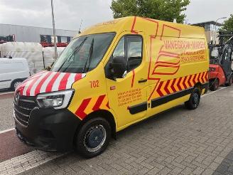 krockskadad bil bedrijf Renault Master 2.3 DCI 110KW L2H2 AIRCO KLIMA EURO6 2020/8