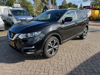 krockskadad bil auto Nissan Qashqai 1.3 DIG-T 117KW AUTOMAAT NAVI KLIMA  PANO 2020/3