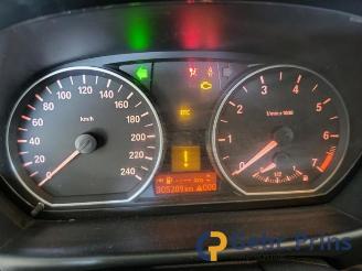 BMW 1-serie 1 serie (E87/87N), Hatchback 5-drs, 2003 / 2012 118i 16V picture 5