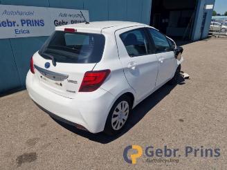 Toyota Yaris Yaris III (P13), Hatchback, 2010 / 2020 1.5 16V Hybrid picture 2