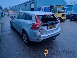 Volvo V-60 V60 I (FW/GW), Combi, 2010 / 2018 2.0 D3 20V picture 2
