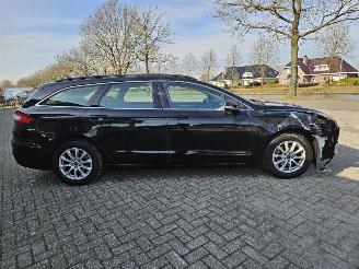 Ford Mondeo 1.0 EcoBoost 12V Combi/o  Benzine 998cc 92kW (125pk) FWD picture 5