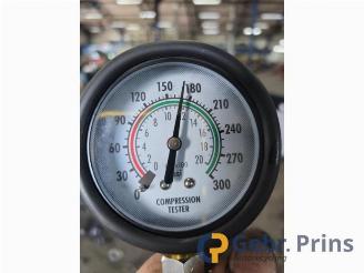 Toyota C-HR C-HR (X1,X5), SUV, 2016 1.2 16V Turbo picture 9