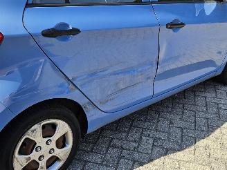 Kia Picanto 1.0 12V Hatchback  Benzine 998cc 51kW (69pk) FWD picture 6