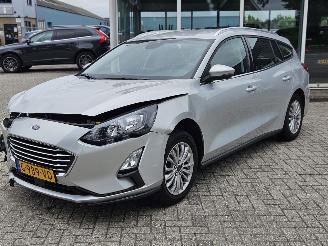 Ford Focus 1.0 Ti-VCT EcoBoost 12V 125 Combi/o  Benzine 999cc 92kW (125pk) FWD picture 8