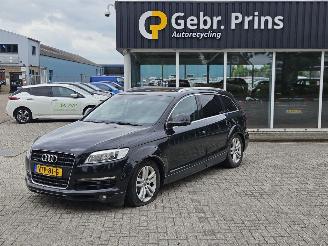 Unfallwagen Audi Q7 3.0 TDI V6 grijs kenteken 24V SUV  Diesel 2.967cc 171kW (232pk) 4x4 2006/7