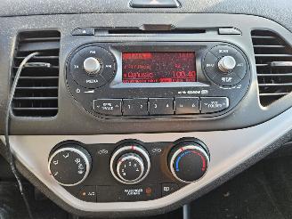 Kia Picanto 1.2 16V Hatchback  Benzine 1.248cc 63kW (86pk) FWD picture 12