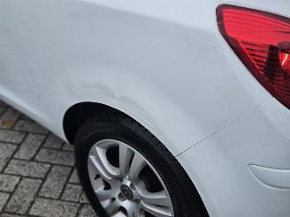 Opel Corsa 1.2 16V Hatchback  Benzine 1.229cc 63kW (86pk) FWD picture 4