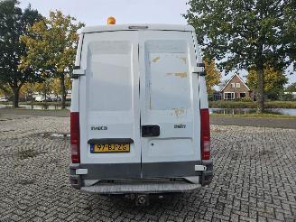 Iveco Daily 50C11 CHC  Diesel 2.798cc 78kW (106pk) RWD picture 4