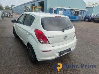 Hyundai I-20 i20, Hatchback, 2008 / 2015 1.1 CRDi VGT 12V picture 7