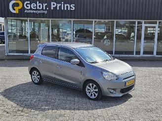 Unfallwagen Mitsubishi Space-star 1.2 12V Hatchback  Benzine 1.193cc 59kW (80pk) FWD 2015/5