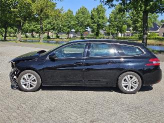 Peugeot 308 1.6 BlueHDi 120 Combi/o 4Dr Diesel 1.560cc 88kW (120pk) FWD 2014-03/2021-06 (LCBHZ) DV6FC; BHZ picture 4