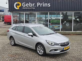 krockskadad bil auto Opel Astra SPORTS TOURER+ 1.0 Turbo 12V Combi/o  Benzine 999cc 77kW (105pk) FWD 2019/6