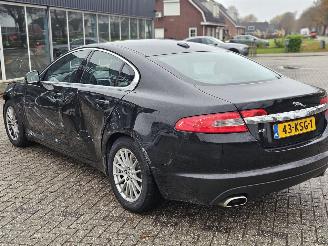 Jaguar XF 3.0 V6 24V Sedan 4Dr Benzine 2.967cc 175kW (238pk) RWD picture 3