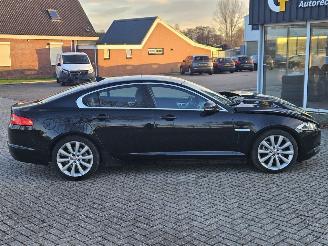 Jaguar XF 2.2 D R-sport S200 16V Sedan 4Dr Diesel 2.179cc 147kW (200pk) RWD picture 8