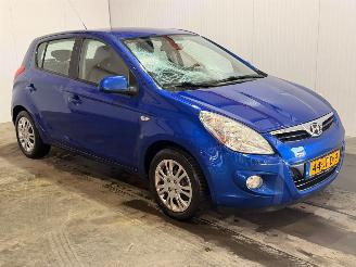 Schadeauto Hyundai I-20 1.4i 16V Hatchback  Benzine 1.396cc 74kW (101pk) FWD 2009/4