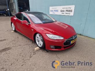 Uttjänta bilar auto Tesla Model S Model S, Liftback, 2012 / 2026 70D 2016/3