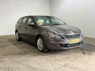 Schadeauto Peugeot 308 1.2 PureTech Blue Lease 2016/12