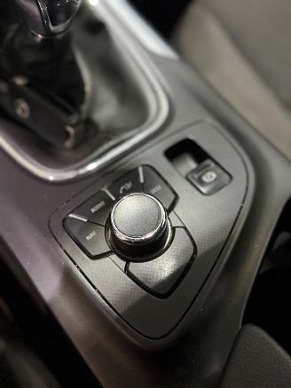 Opel Insignia 2.0 CDTI 16V picture 16