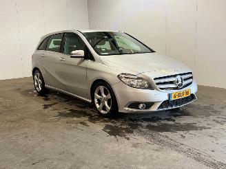 skadebil auto Mercedes B-klasse 180 CDI Ambition 2013/6