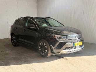 Damaged car Opel Grandland 1.2 Turbo Ultimate 2022/6