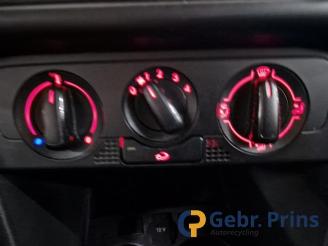 Volkswagen Polo Polo V (6R), Hatchback, 2009 / 2017 1.2 12V picture 13