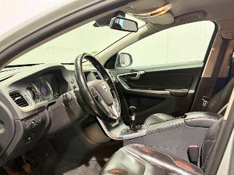 Volvo V-60 1.6 Drive R-Design picture 9