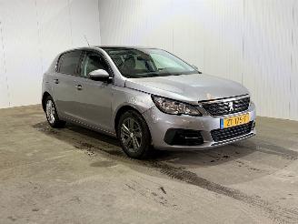 uszkodzony samochody osobowe Peugeot 308 1.2 PureTech Blue Lease Executive 2019/8
