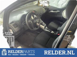 Toyota Auris Auris (E15), Hatchback, 2006 / 2012 1.8 16V HSD Full Hybrid picture 10