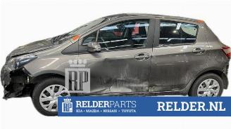 Toyota Yaris Yaris III (P13), Hatchback, 2010 / 2020 1.0 12V VVT-i picture 6