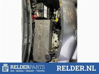 Toyota Yaris Yaris II (P9), Hatchback, 2005 / 2014 1.33 16V Dual VVT-I picture 9