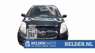 Coche siniestrado Toyota Yaris Yaris II (P9), Hatchback, 2005 / 2014 1.0 12V VVT-i 2011/9