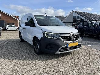 Vaurioauto  commercial vehicles Renault Kangoo 1.5 DCI 75 Luxe L1  76.100 km!! 2022/4