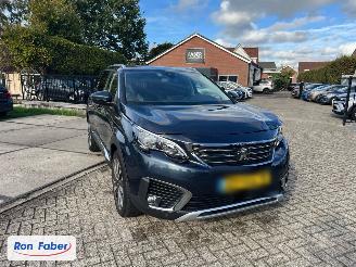 Peugeot 5008 1.2 PureTech Allure 7p picture 4