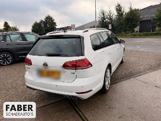 Volkswagen Golf 1.4 TSI Highline Business R picture 10