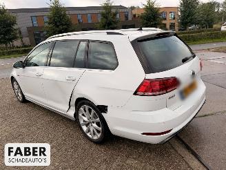Volkswagen Golf 1.4 TSI Highline Business R picture 12