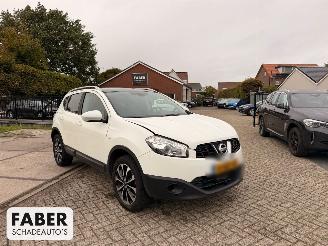 skadebil auto Nissan Qashqai 1.6 Connect Edition 2013/4