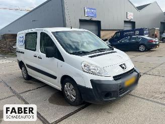 krockskadad bil bedrijf Peugeot Expert 227 2.0 HDI L1H1 2010/8