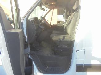 Renault Master Energy L2/H2 2.3 DCI Euro6 136pk, Airco, Camera, Cruise control picture 10