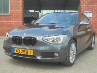 BMW 1-serie Business+, 220 pk , Navi, Airco, Cruise control, Leer picture 2
