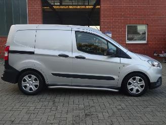 Ford Transit Courier Van 1.5 TDCI Airco, Cruise control, Navi, DAB+, Camera, Schuifdeur picture 6
