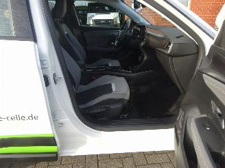 Opel Mokka-E Elegance 11kw lader, DAB+, Stoel en stuurverw, Camera, Lane assist picture 15