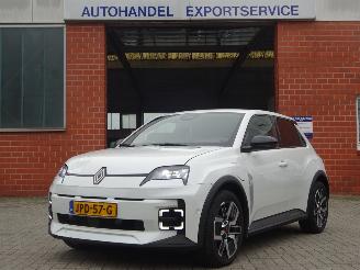 damaged passenger cars Renault 5 R 5 E-Tech Electric Comfort Range Techno 52 kw/h 2025/12